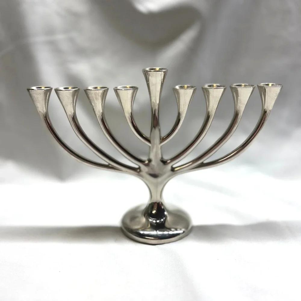 Kohl's Menorah Hanukkah OS Silver Good Modern Polished 9 Branch Taper Holder